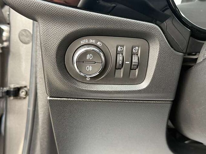 Opel Corsa 1.2i NAVIGATIE CARPLAY BLUETOOTH PDC AIRCO CARPASS