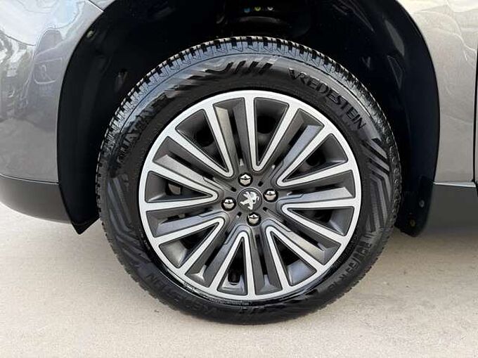 Peugeot 2008 1.2i PURETECH 83PK NAVIGATIE CARPLAY BLUETOOTH A/C