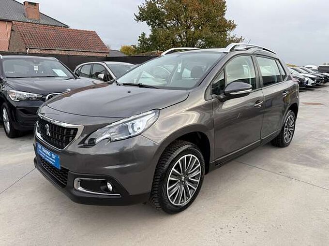 Peugeot 2008 1.2i PURETECH 83PK NAVIGATIE CARPLAY BLUETOOTH A/C
