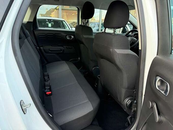 Citroen C3 Aircross 1.2i 82PK BLUETOOTH AIRCO TREKHAAK CARPASS LED