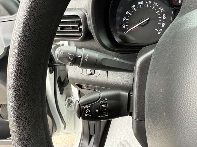 Citroen Berlingo 1.2i PURETECH LICHTE VRACHT DAB BLUETOOTH PDC A/C