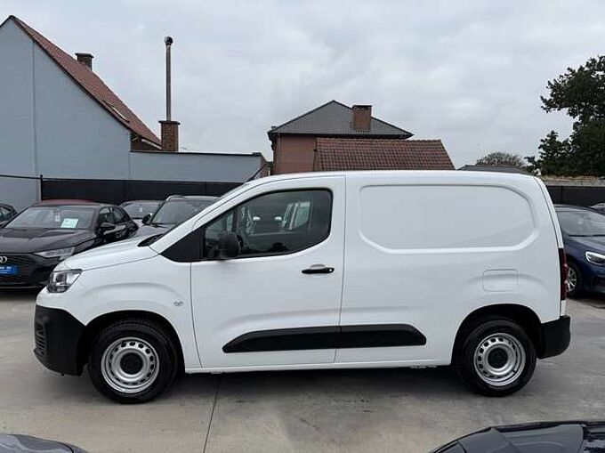 Citroen Berlingo 1.2i PURETECH LICHTE VRACHT DAB BLUETOOTH PDC A/C