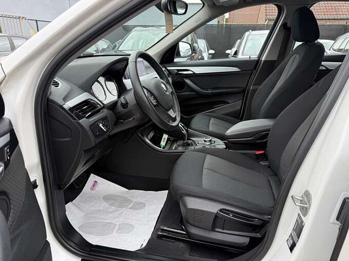 BMW X1 1.5i 136PK AUTOMAAT FACELIFT NAVIGATIE DAB LED PDC
