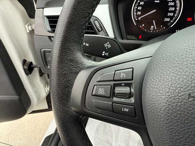 BMW X1 1.5i 136PK AUTOMAAT FACELIFT NAVIGATIE DAB LED PDC