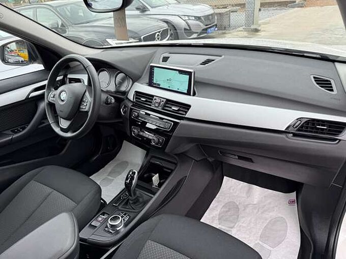 BMW X1 1.5i 136PK AUTOMAAT FACELIFT NAVIGATIE DAB LED PDC