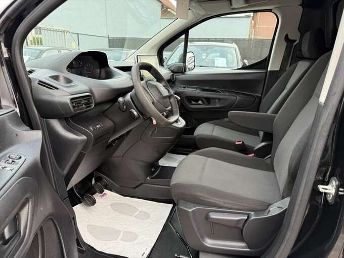 Peugeot Partner 1.5 BLUEHDI NAVIGATIE CARPLAY BLUETOOTH PDC AIRCO