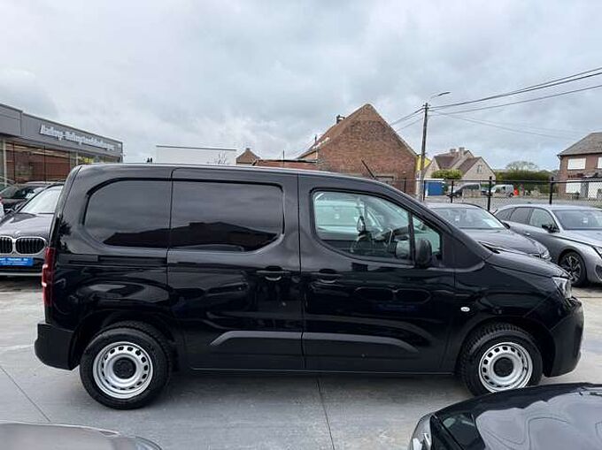 Peugeot Partner 1.5 BLUEHDI NAVIGATIE CARPLAY BLUETOOTH PDC AIRCO