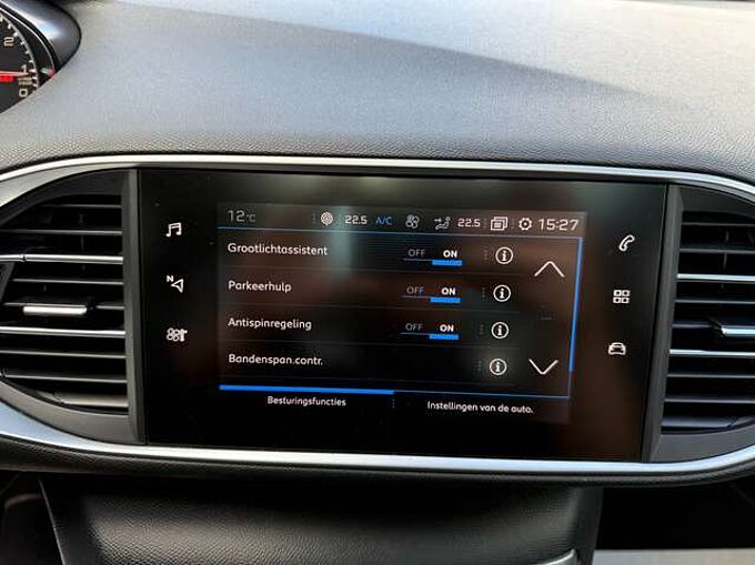 Peugeot 308 1.2i PURETECH SW GT-LINE NAVI LEDER PANO-DAK LED