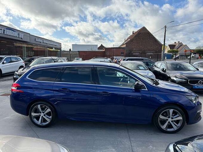 Peugeot 308 1.2i PURETECH SW GT-LINE NAVI LEDER PANO-DAK LED