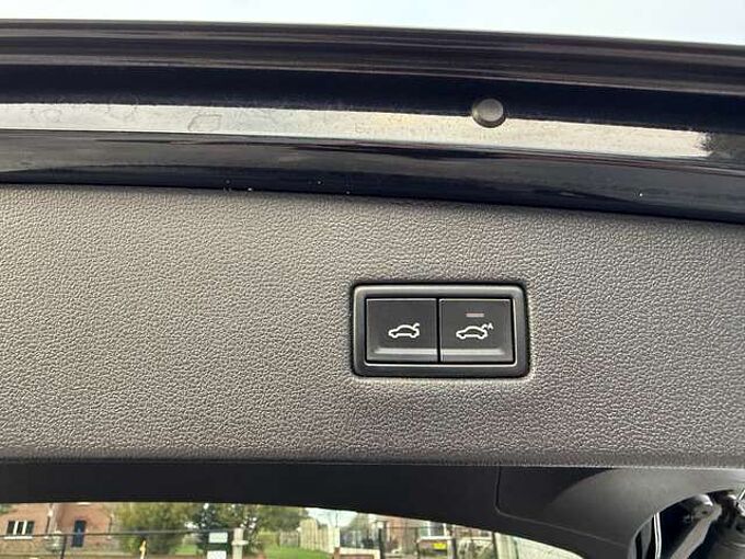 Volkswagen Tiguan Allspace 1.5 TSI DSG AUTOMAAT NAVI ZWART LEDER OPENDAK 360