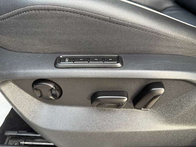 Volkswagen Tiguan Allspace 1.5 TSI DSG AUTOMAAT NAVI ZWART LEDER OPENDAK 360