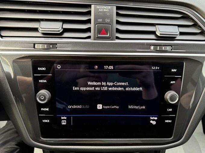 Volkswagen Tiguan Allspace 1.5 TSI DSG AUTOMAAT NAVI ZWART LEDER OPENDAK 360