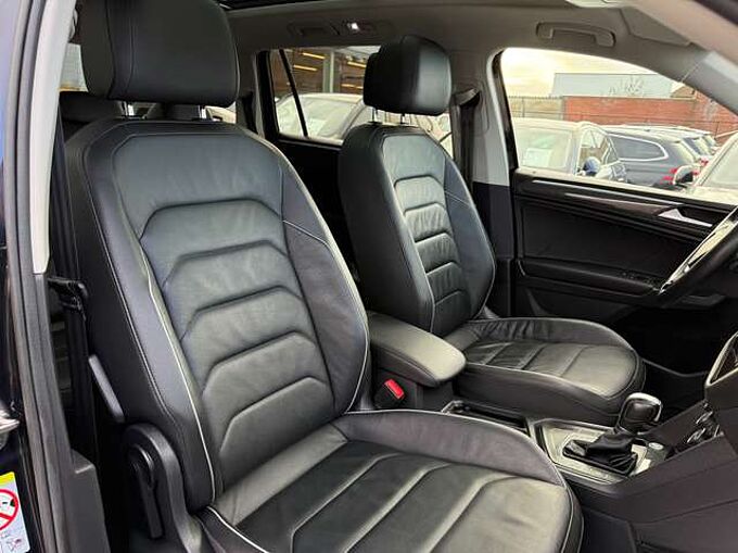 Volkswagen Tiguan Allspace 1.5 TSI DSG AUTOMAAT NAVI ZWART LEDER OPENDAK 360