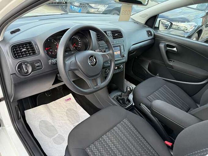 Volkswagen Polo 1.0i 75PK 5-DEURS BLUETOOTH PDC V+A AIRCO CARPASS