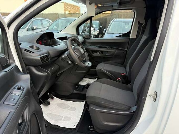 Peugeot Partner 1.5 BLUEHDI BLUETOOTH PDC AIRCO LICHTE VRACHT