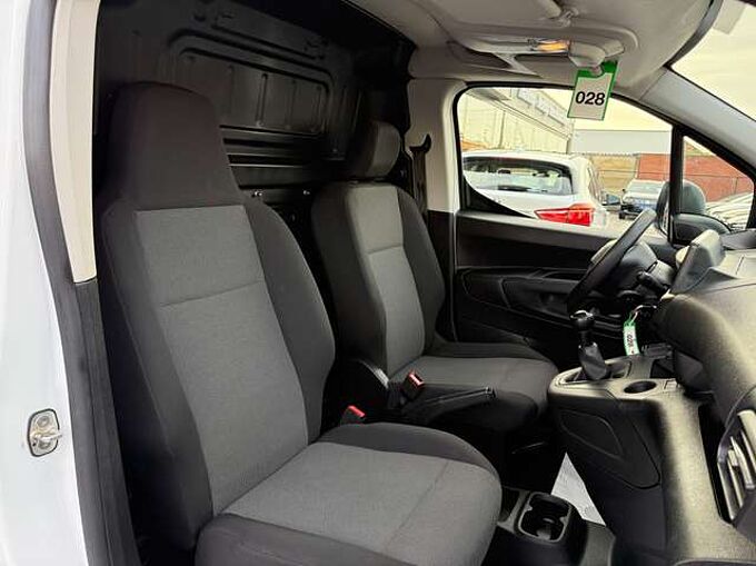 Peugeot Partner 1.5 BLUEHDI BLUETOOTH PDC AIRCO LICHTE VRACHT