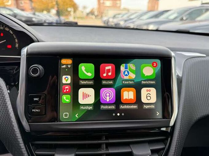 Peugeot 208 1.2i 82PK 5-DEURS NAVIGATIE PDC CARPLAY TREKHAAK