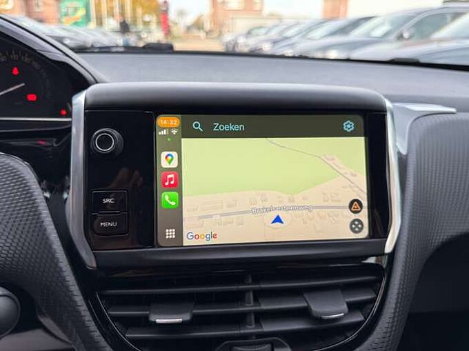 Peugeot 208 1.2i 82PK 5-DEURS NAVIGATIE PDC CARPLAY TREKHAAK